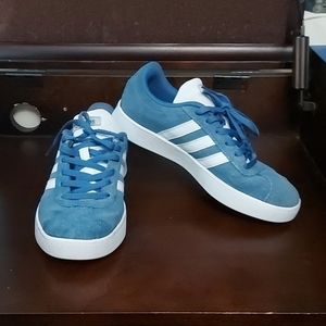 4/30 Adidas campus runners